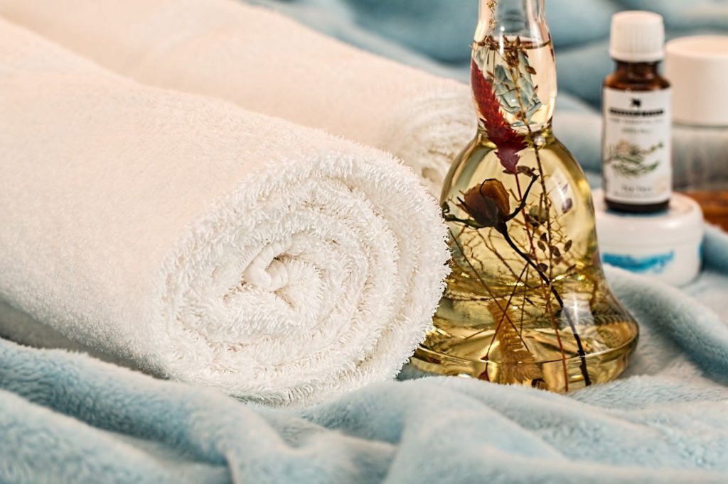 Massage and essential oils Pixabay royalty free image
